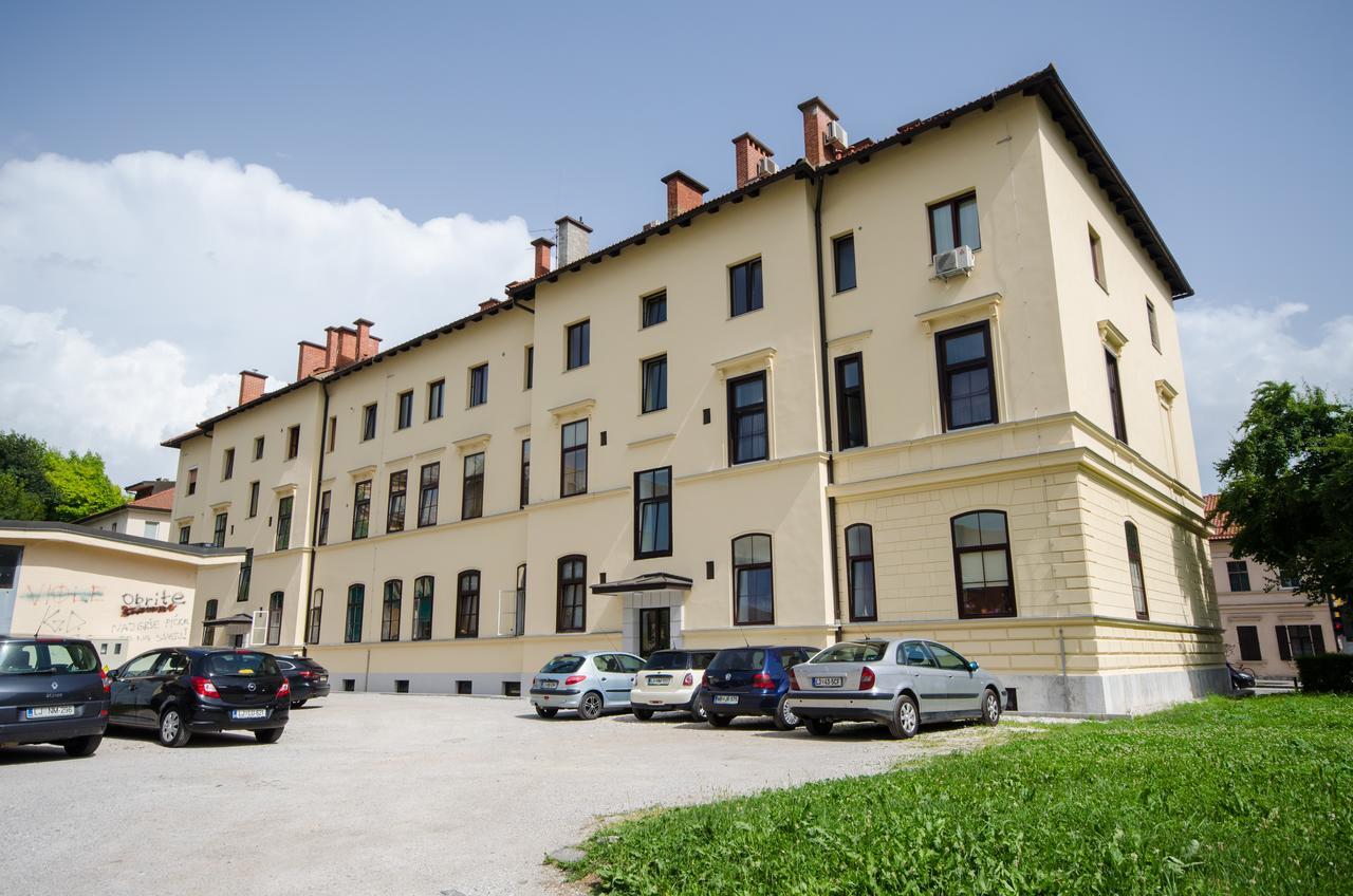 Apartment Trzaska With Free Parking Ljubljana Exterior foto